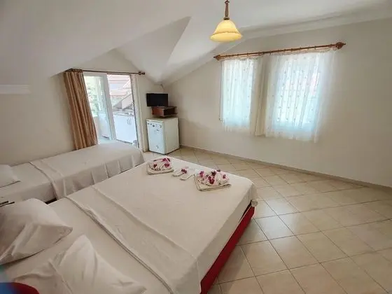 Aile Odası, Orman Manzaralı, Balkonlu