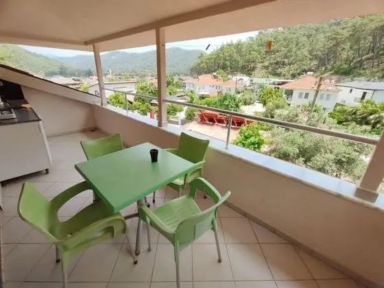 Aile Odası, Orman Manzaralı, Balkonlu