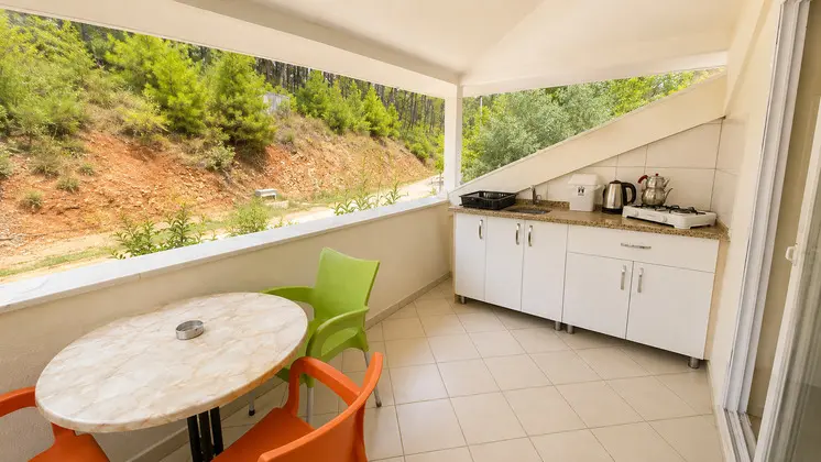 Aile Odası, Orman Manzaralı, Balkonlu
