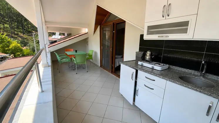 Aile Odası, Orman Manzaralı, Balkonlu