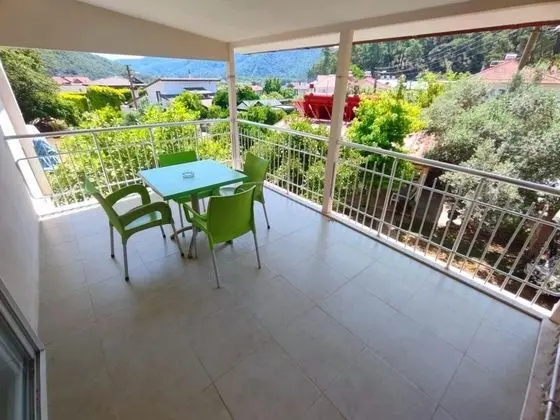 Apartment, Orman Manzaralı, Balkonlu