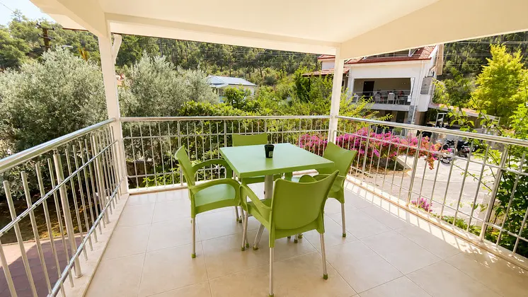 Apartment, Orman Manzaralı, Balkonlu
