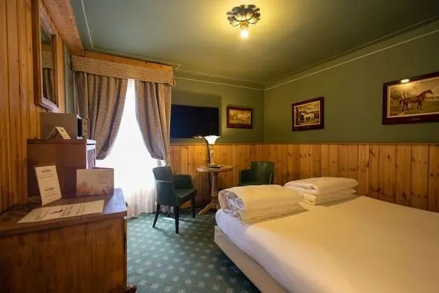 Superior Tek Büyük Yataklı Oda (SPA access)