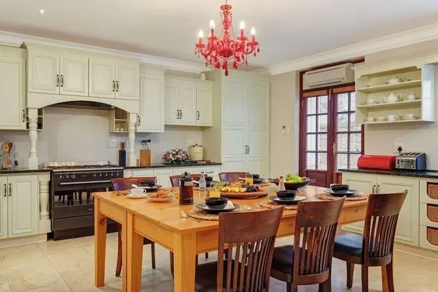 Clifton Main Two Bedroom Family Room