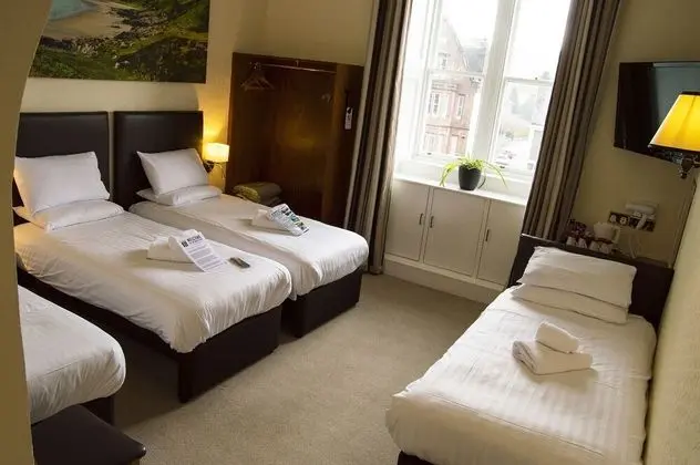 Dört Kişilik Oda (4 single beds)