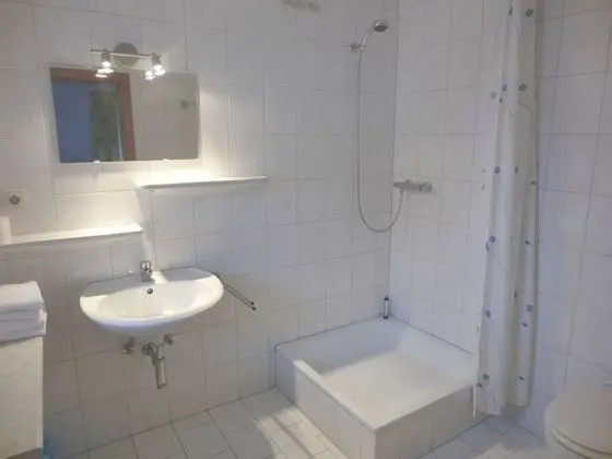 Apart Daire, 3 Yatak Odası, Mutfak, Göl Manzaralı