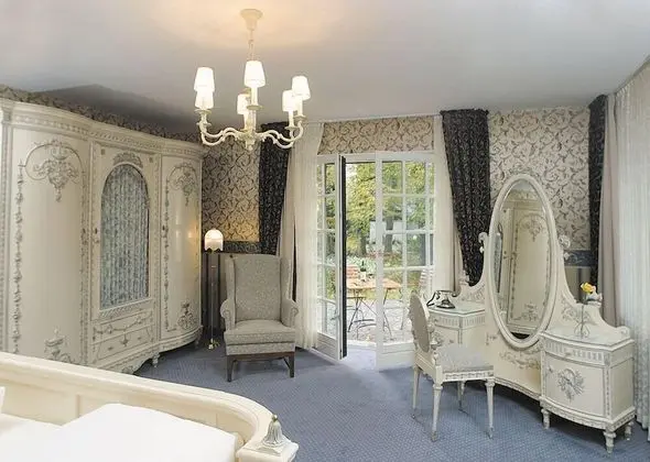 Tek Büyük Yataklı Oda, Balkon