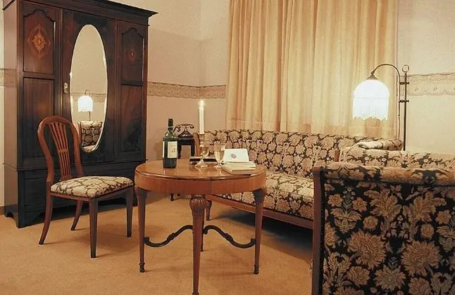 Tek Büyük Yataklı Oda, Balkon