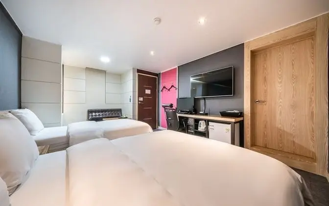 Oda (Deluxe double room (roll available Ne)