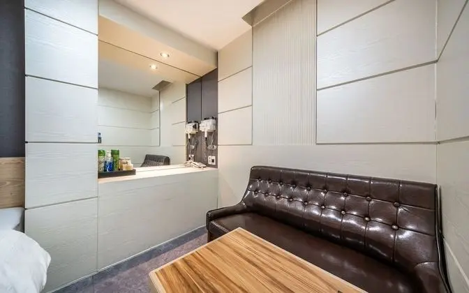Oda (Deluxe double room (roll available Ne)
