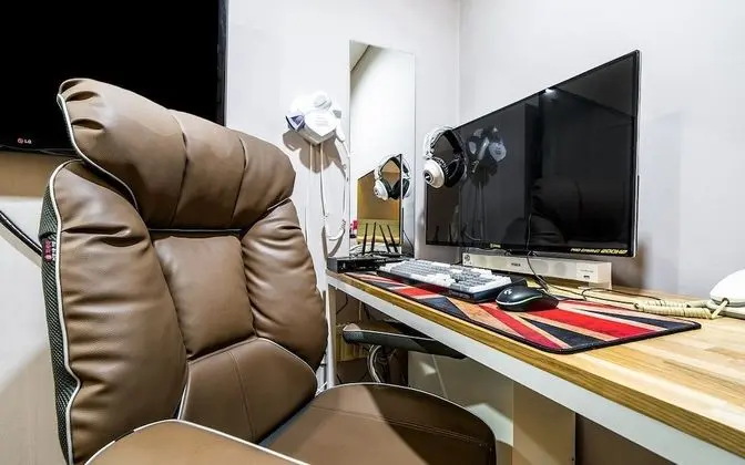 Oda (Superior General 1PC (Netflix viewing)