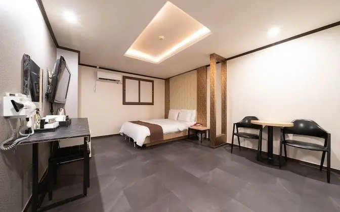Oda (Special Room)