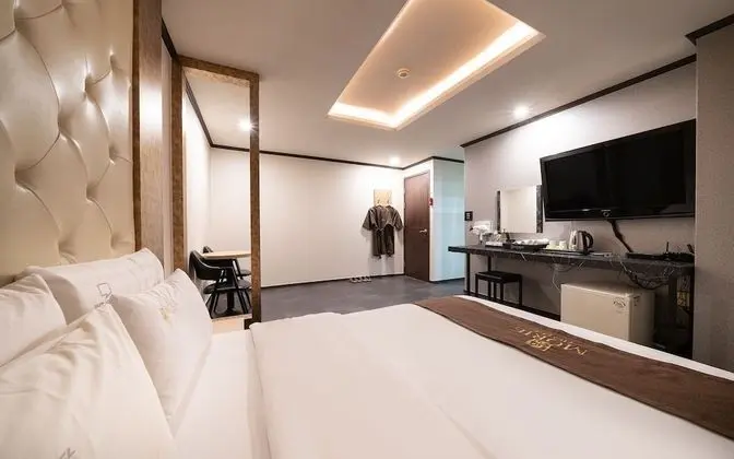 Oda (Special Room)