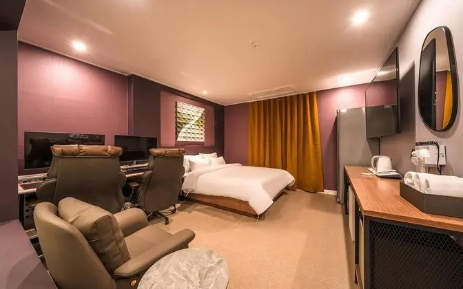 Oda (Deluxe Room B-Parking Available (Movi)