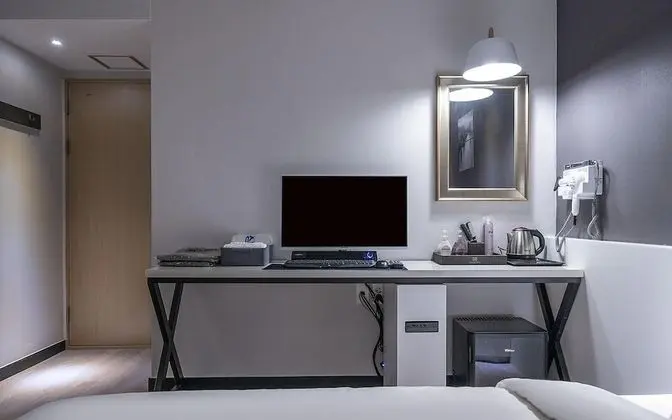 Oda (Nice Room (Netflix Available))