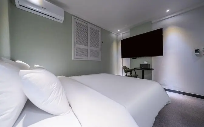 Oda (Nice Room (Netflix Available))