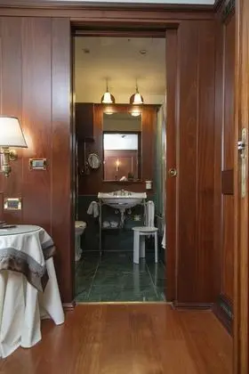 Superior Tek Büyük veya İki Ayrı Yataklı Oda, Lagün Manzaralı