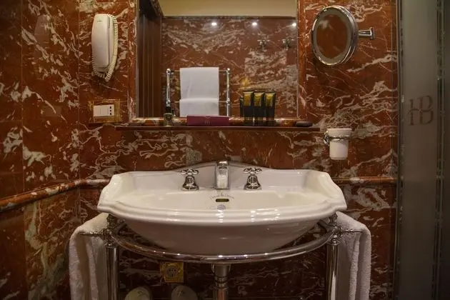 Superior Tek Büyük veya İki Ayrı Yataklı Oda, Lagün Manzaralı