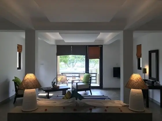 Deluxe Tek Büyük Yataklı Oda, 1 Yatak Odası, Balkon, Lagün Manzaralı