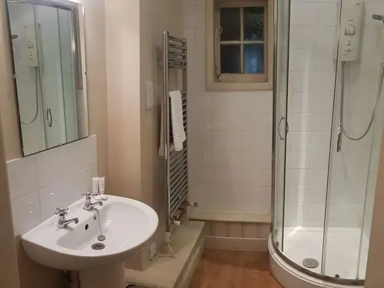 Classic Tek Büyük Yataklı Oda, Banyolu/Duşlu