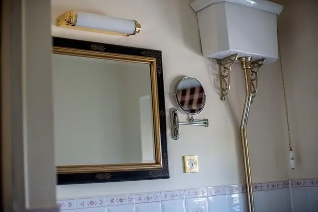 Classic Tek Büyük Yataklı Oda