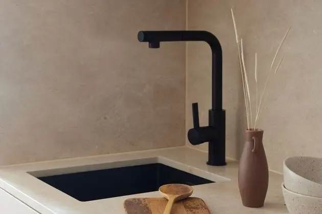 Locke Studio- Adaptable