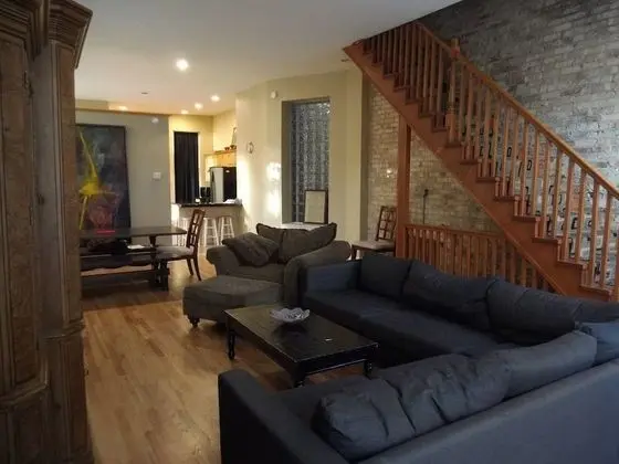 Ev, Birden Çok Yatak (Bucktown, Urban Luxury and Convenienc)