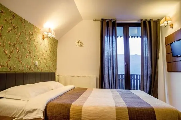 Royal Apart Daire, Dağ Manzaralı