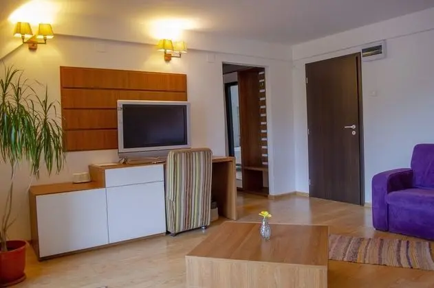 Royal Apart Daire, Dağ Manzaralı