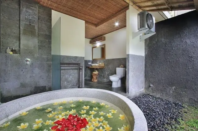 Garden suite
