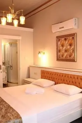 Cumbalı Oda, Yandan Deniz Manzaralı