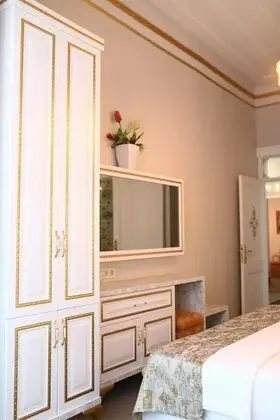 Cumbalı Oda, Yandan Deniz Manzaralı