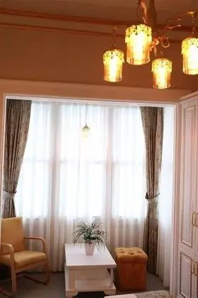 Cumbalı Oda, Yandan Deniz Manzaralı