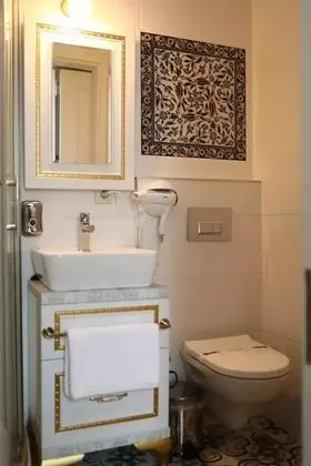 Standart Oda, Kara Manzaralı, 2. Kat