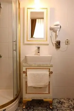 Standart Oda, Kara Manzaralı, Zemin Kat