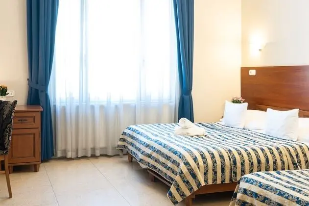 Executive Tek Büyük veya İki Ayrı Yataklı Oda