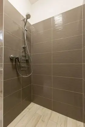 Deluxe Stüdyo Süit