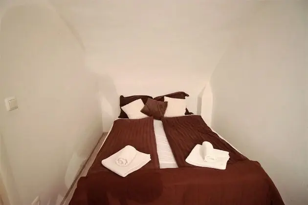 Apart Daire, 2 Yatak Odası, Mutfak (Jokai 2)