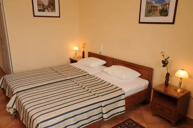 Standard Tek Büyük veya İki Ayrı Yataklı Oda, Şehir Manzaralı