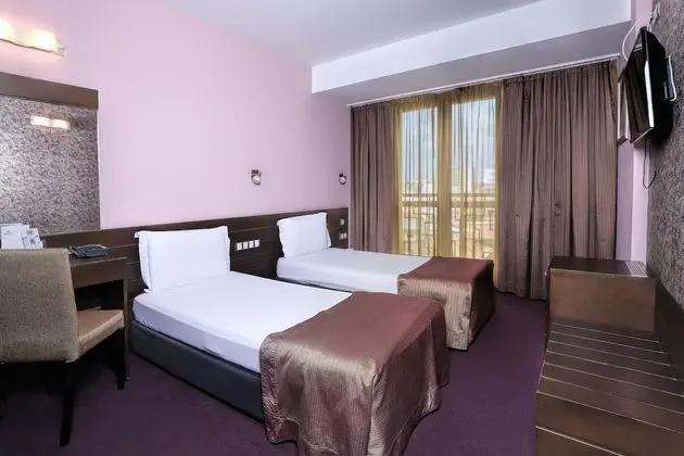 Standard Oda, 2 Tek Kişilik Yatak (15% off in the restaurant)