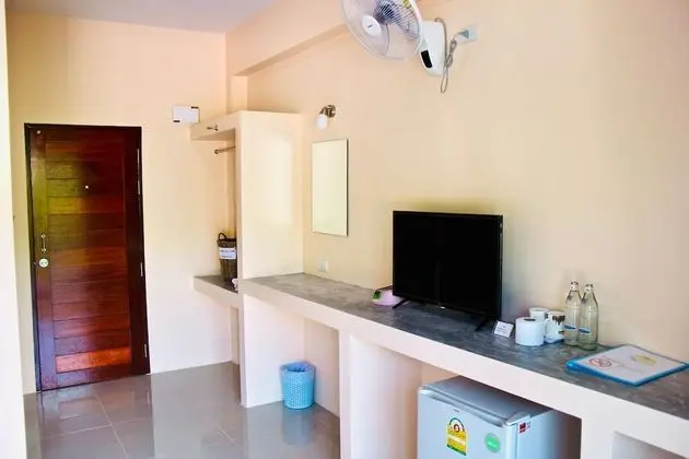 Standard Tek Büyük veya İki Ayrı Yataklı Oda, 1 Yatak Odası, Balkon, Havuz Manzaralı