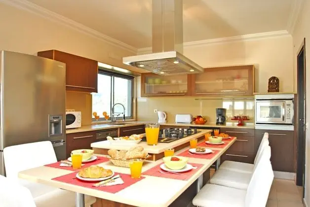Villa, 6 Yatak Odası, Kişiye Özel Havuzlu, Havuz Manzaralı