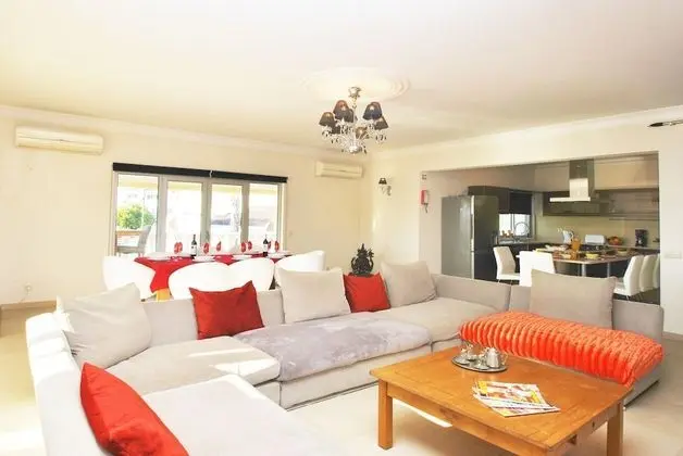 Villa, 6 Yatak Odası, Kişiye Özel Havuzlu, Havuz Manzaralı