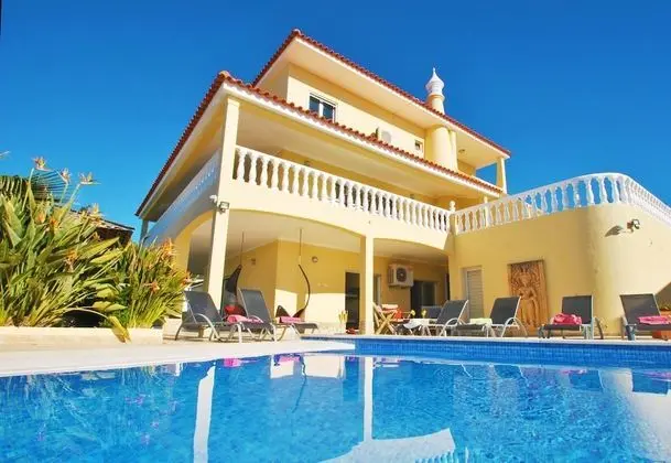Villa, 6 Yatak Odası, Kişiye Özel Havuzlu, Havuz Manzaralı