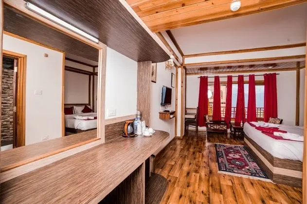 Premium Tek Büyük veya İki Ayrı Yataklı Oda, 1 Çift Kişilik Yatak, Sigara İçilebilir, Tepe Manzaralı