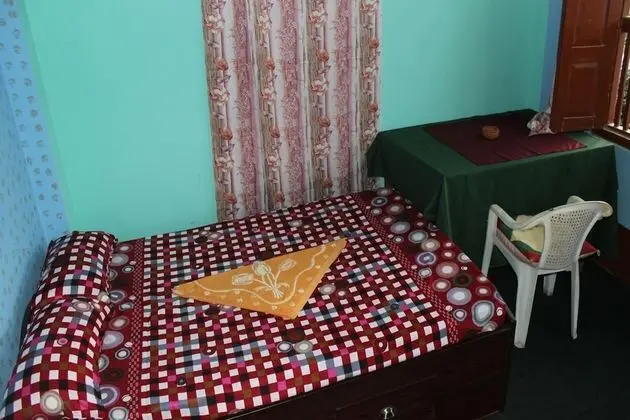Basic Tek Büyük Yataklı Oda