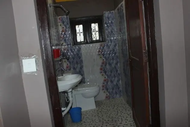 Basic Tek Büyük Yataklı Oda