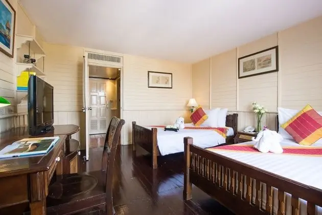 Superior Twin Bed Room