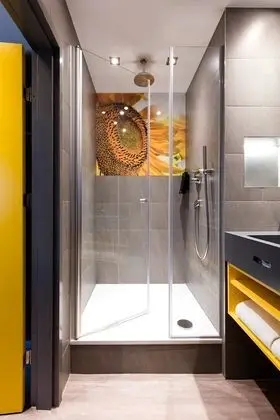 Üç Kişilik Oda (21 m²)