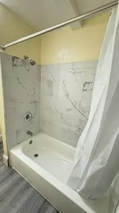 Deluxe Tek Büyük Yataklı Oda, 2 Yatak Odası